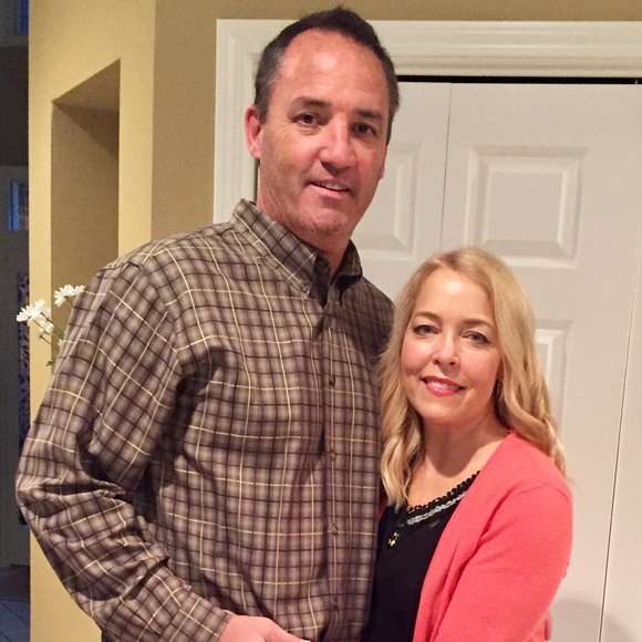 Meet your Posher, Lisa - Picture 2 of 4